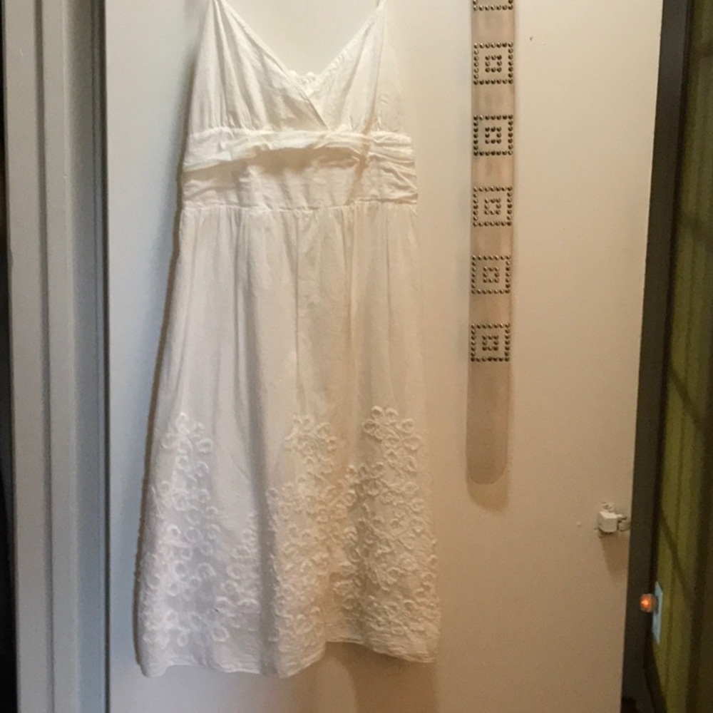 Dress - Picture 3 of 3